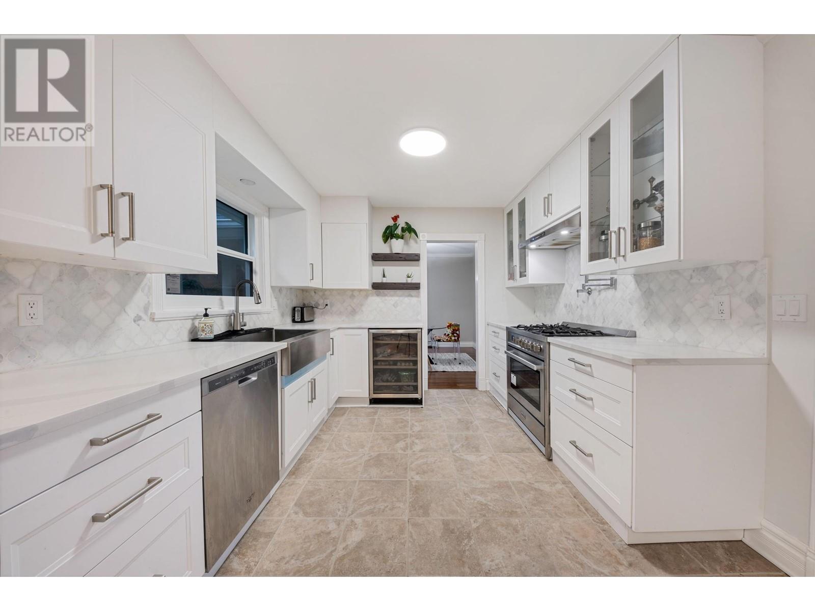 71 Deep Dene Road, West Vancouver, British Columbia  V7S 1A1 - Photo 14 - R2868909