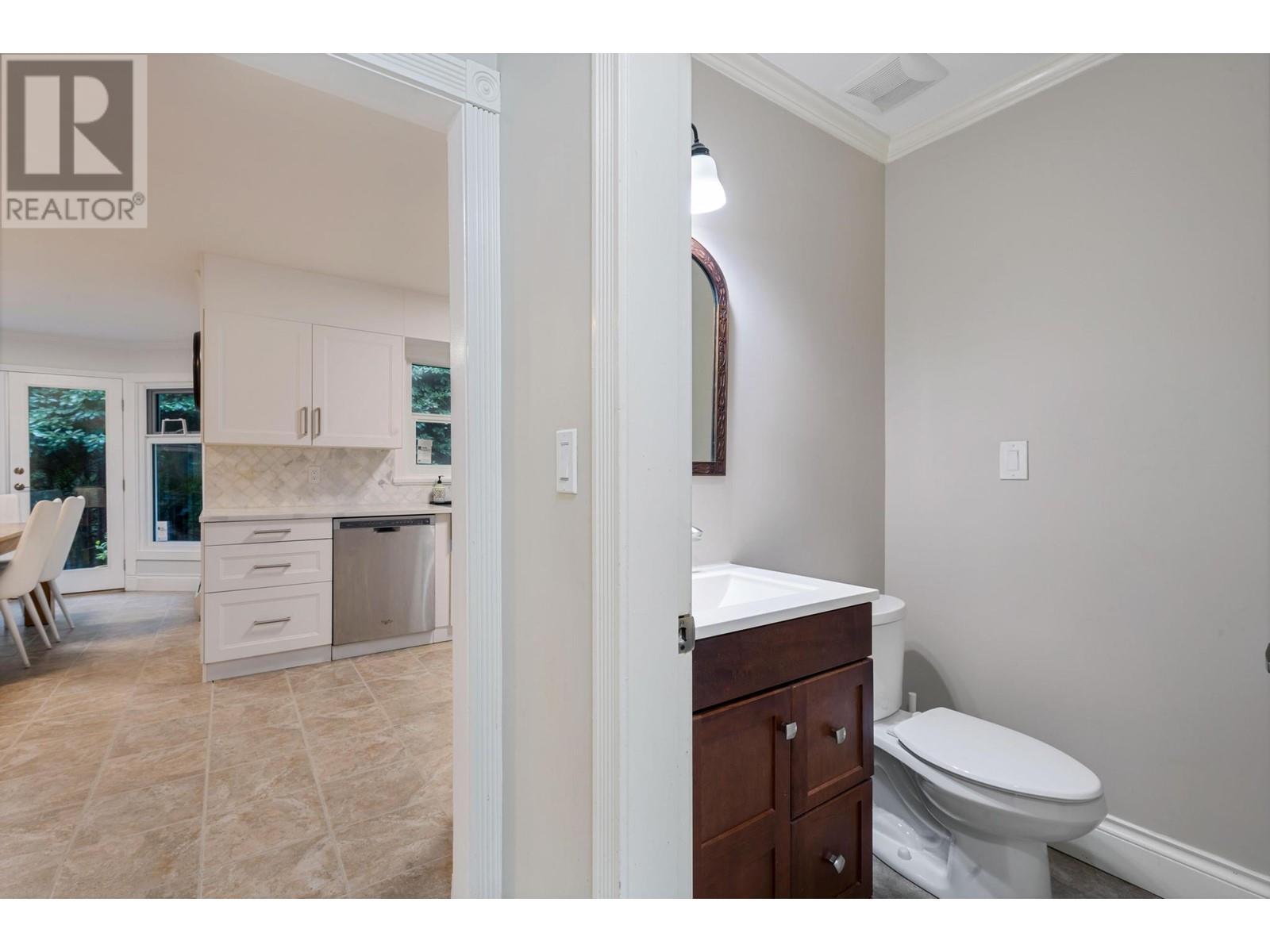 71 Deep Dene Road, West Vancouver, British Columbia  V7S 1A1 - Photo 16 - R2868909