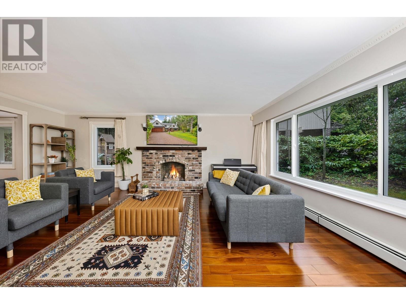 71 Deep Dene Road, West Vancouver, British Columbia  V7S 1A1 - Photo 4 - R2868909