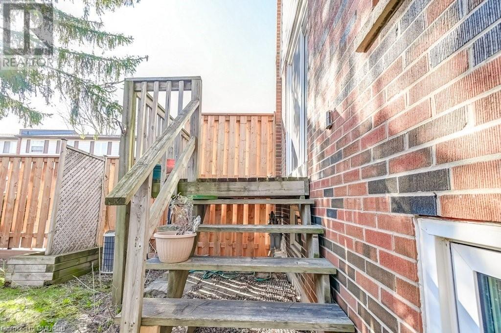 2445 Homelands Drive Unit# 26, Mississauga, Ontario  L5K 2C6 - Photo 22 - 40555097