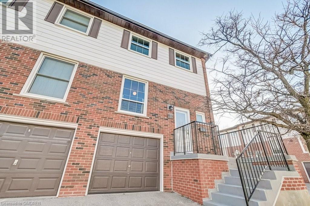 2445 Homelands Drive Unit# 26, Mississauga, Ontario  L5K 2C6 - Photo 2 - 40555097