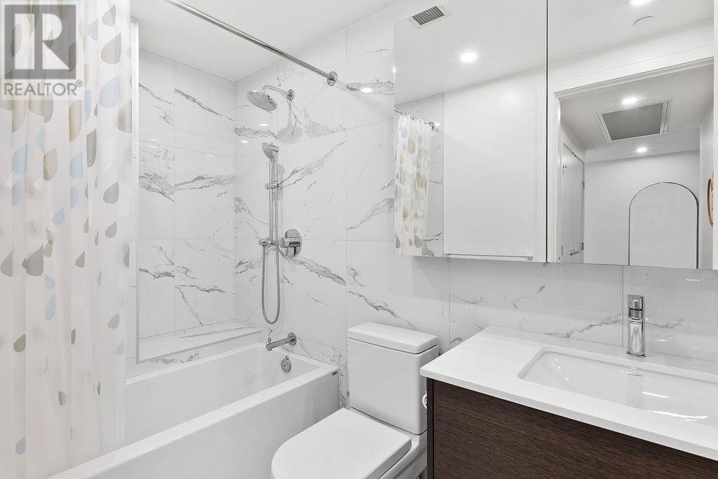1408 200 Klahanie Court, West Vancouver, British Columbia  V7P 0E4 - Photo 25 - R2868937