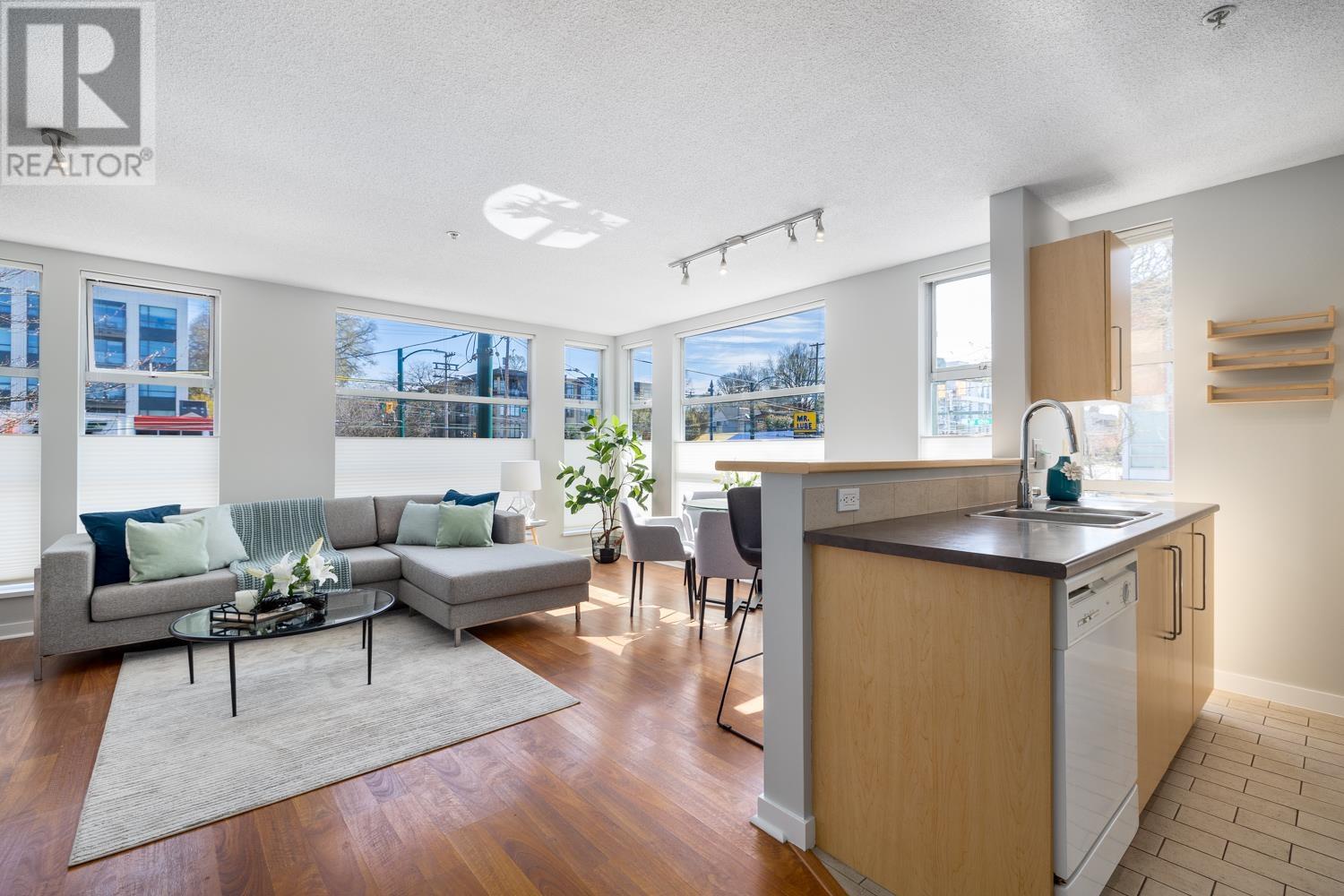217 2768 Cranberry Drive, Vancouver, British Columbia  V6K 4V1 - Photo 3 - R2868912