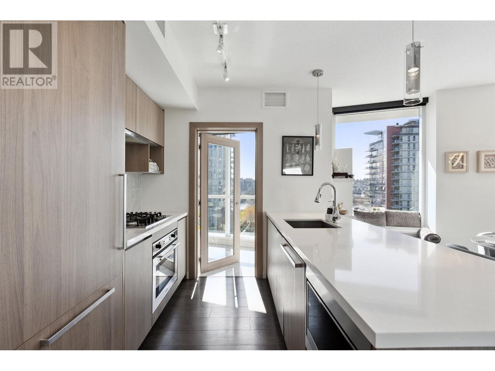709 68 Smithe Street, Vancouver, British Columbia  V6B 0P4 - Photo 3 - R2868250