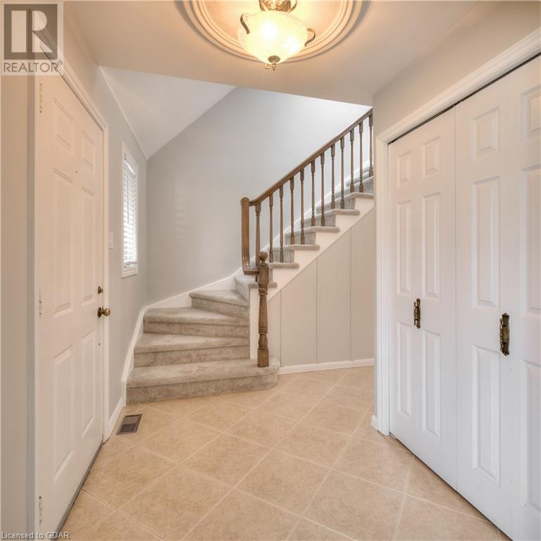 374 Westridge Drive, Waterloo, Ontario  N2L 5Y3 - Photo 12 - 40568236