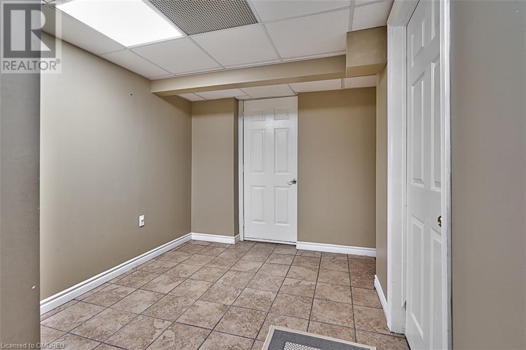 14 Chianti Crescent, Stoney Creek, Ontario  L8E 5W1 - Photo 34 - 40568400