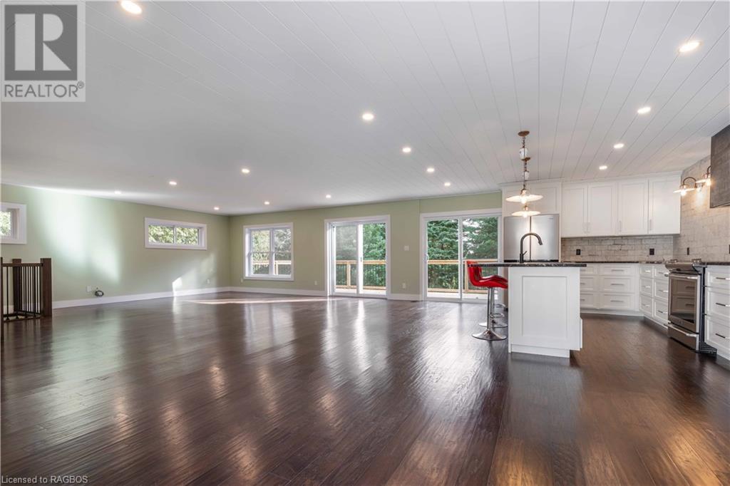 200014 Sideroad 10, Georgian Bluffs, Ontario  N0H 2K0 - Photo 5 - 40568567