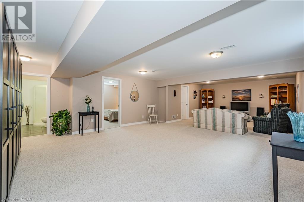 22 Washburn Drive, Guelph, Ontario  N1E 0B4 - Photo 31 - 40568419