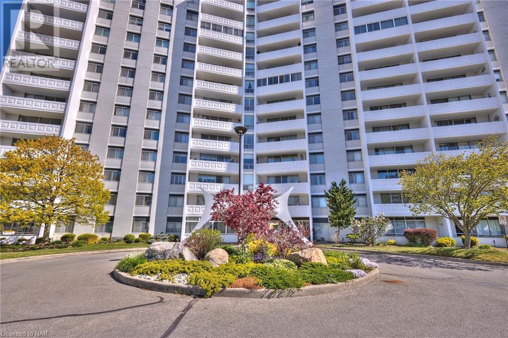 15 Towering Heights Boulevard Unit# 1204, St. Catharines, Ontario  L2T 3G7 - Photo 4 - 40561817