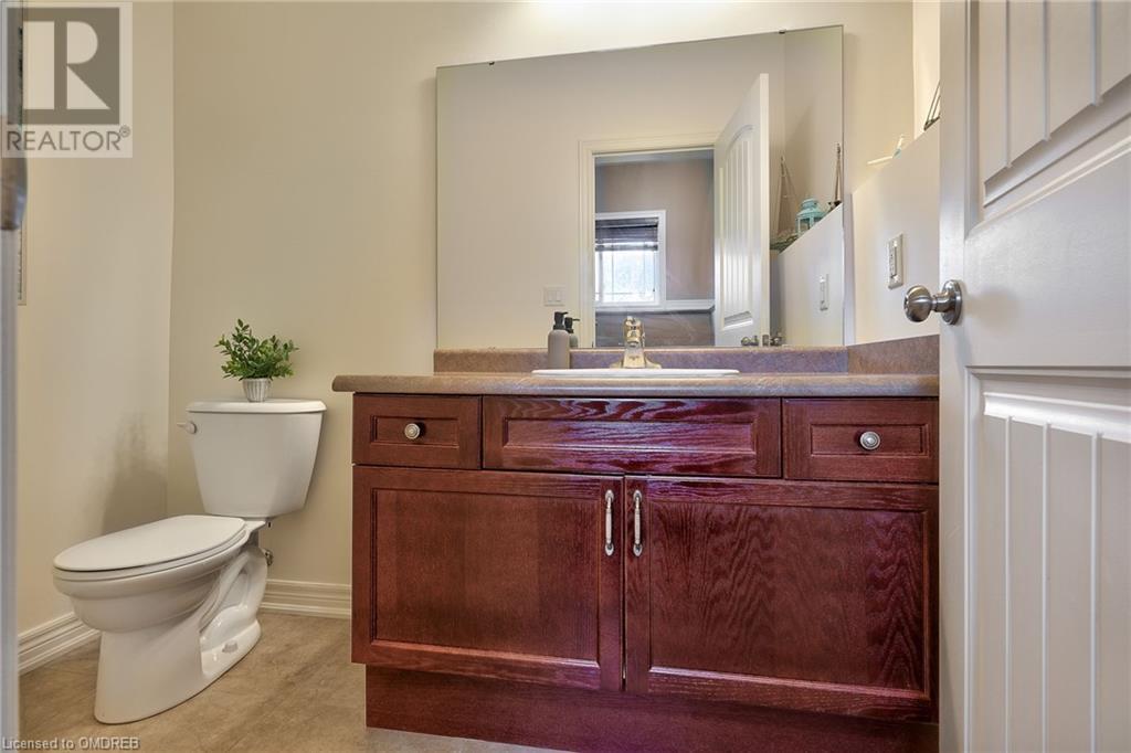 5 Corbin Street, St. Catharines, Ontario  L2P 0C2 - Photo 14 - 40568764