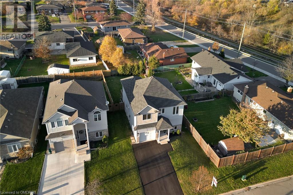 5 Corbin Street, St. Catharines, Ontario  L2P 0C2 - Photo 3 - 40568764