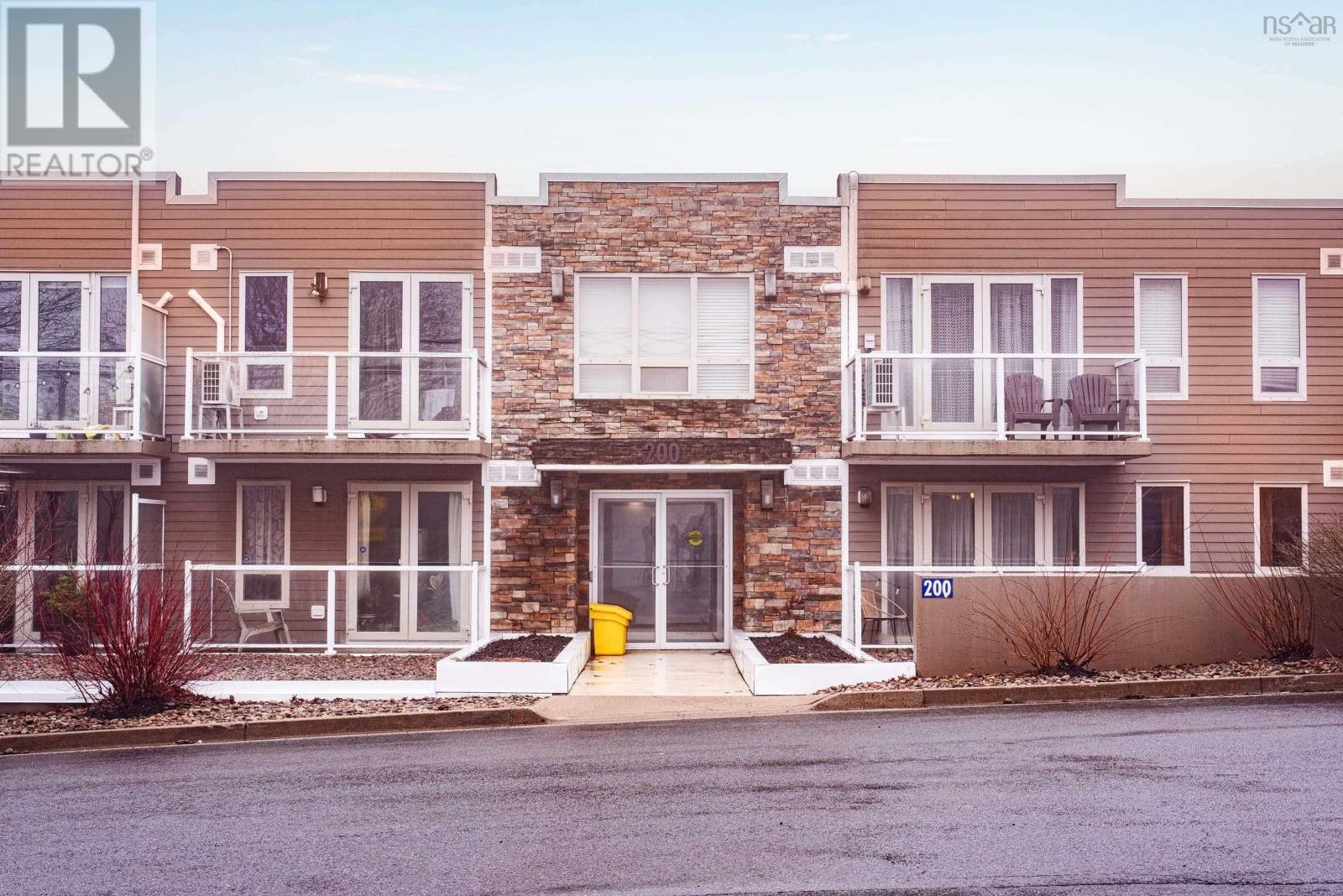 301 200 Crown Drive, Armdale, Nova Scotia  B3N 1L1 - Photo 1 - 202406672