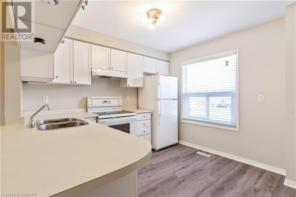 1550 Reeves Gate Unit# 12, Oakville, Ontario  L6M 3J3 - Photo 6 - 40569216