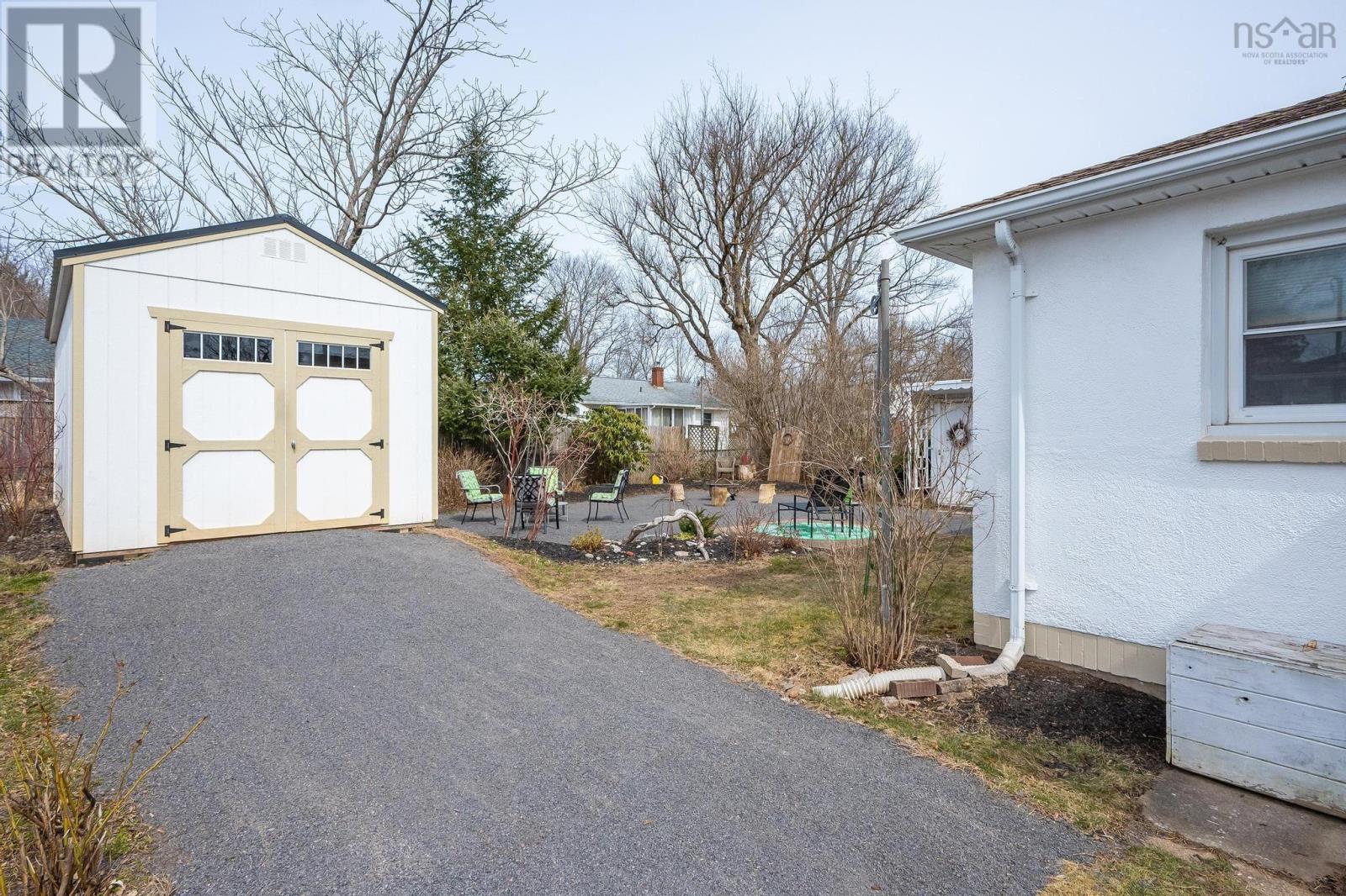 13 Prince Street, Kentville, Nova Scotia  B4N 1B7 - Photo 32 - 202406674