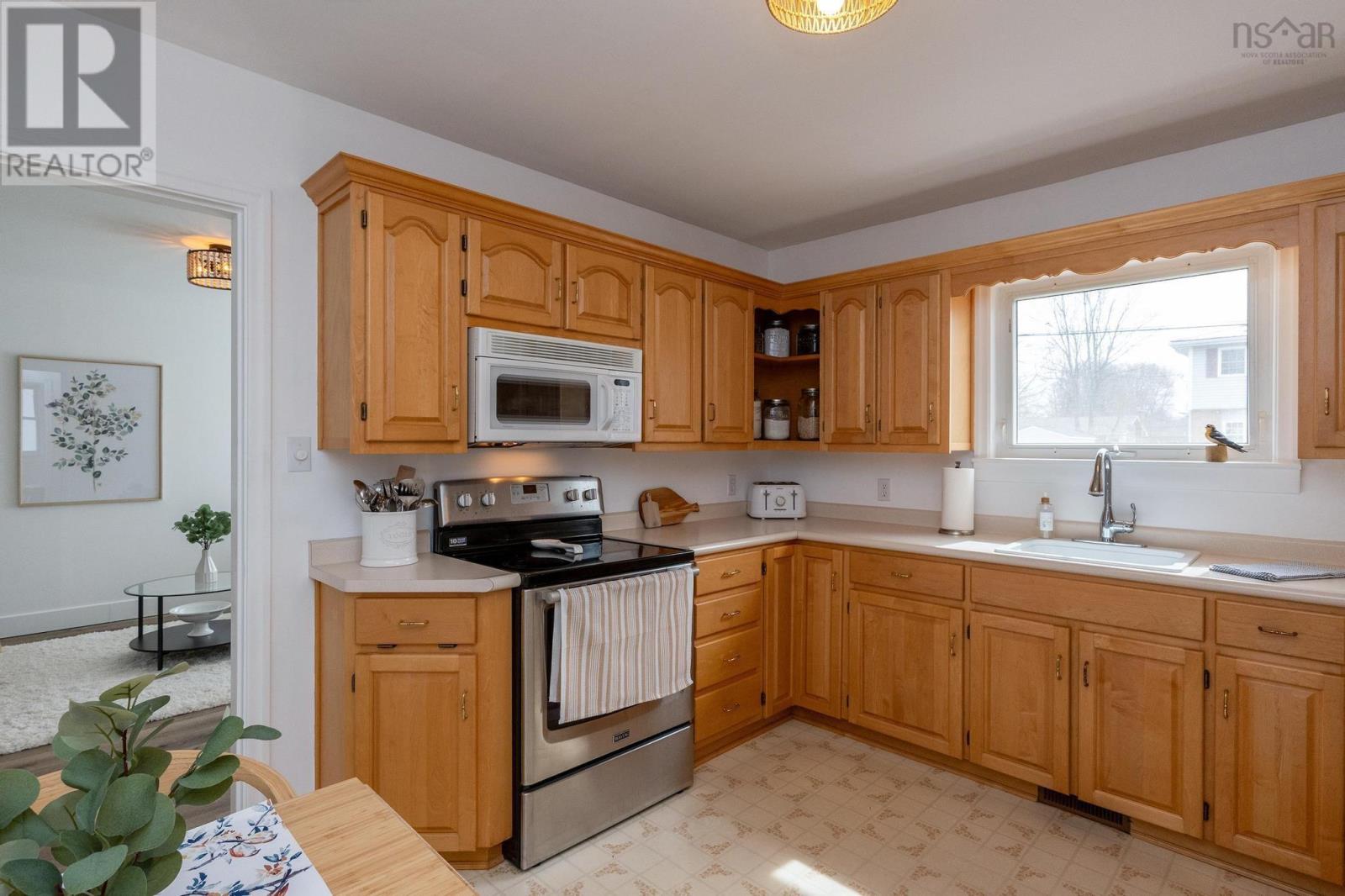 13 Prince Street, Kentville, Nova Scotia  B4N 1B7 - Photo 4 - 202406674