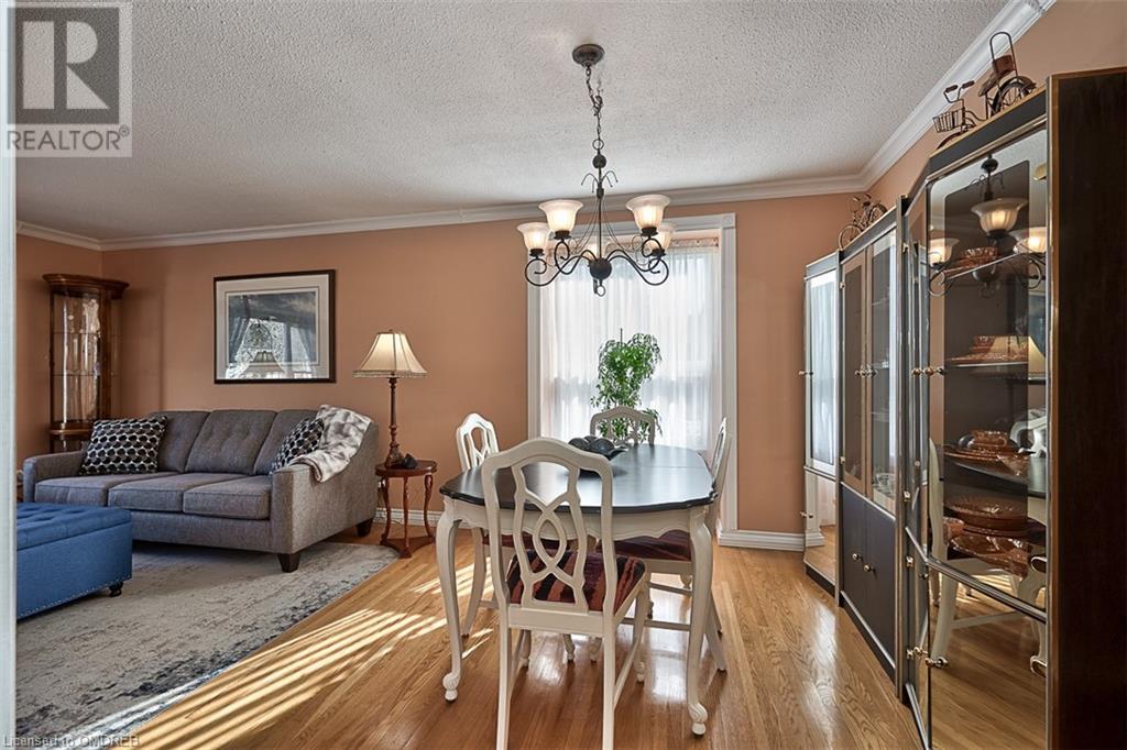 52 Glebe Crescent, Brampton, Ontario  L6S 1G1 - Photo 8 - 40568681