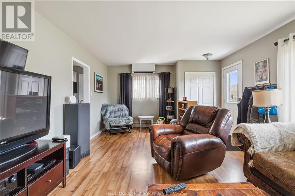 51 Gorge Rd, Moncton, New Brunswick  E1G 1E5 - Photo 3 - M158509