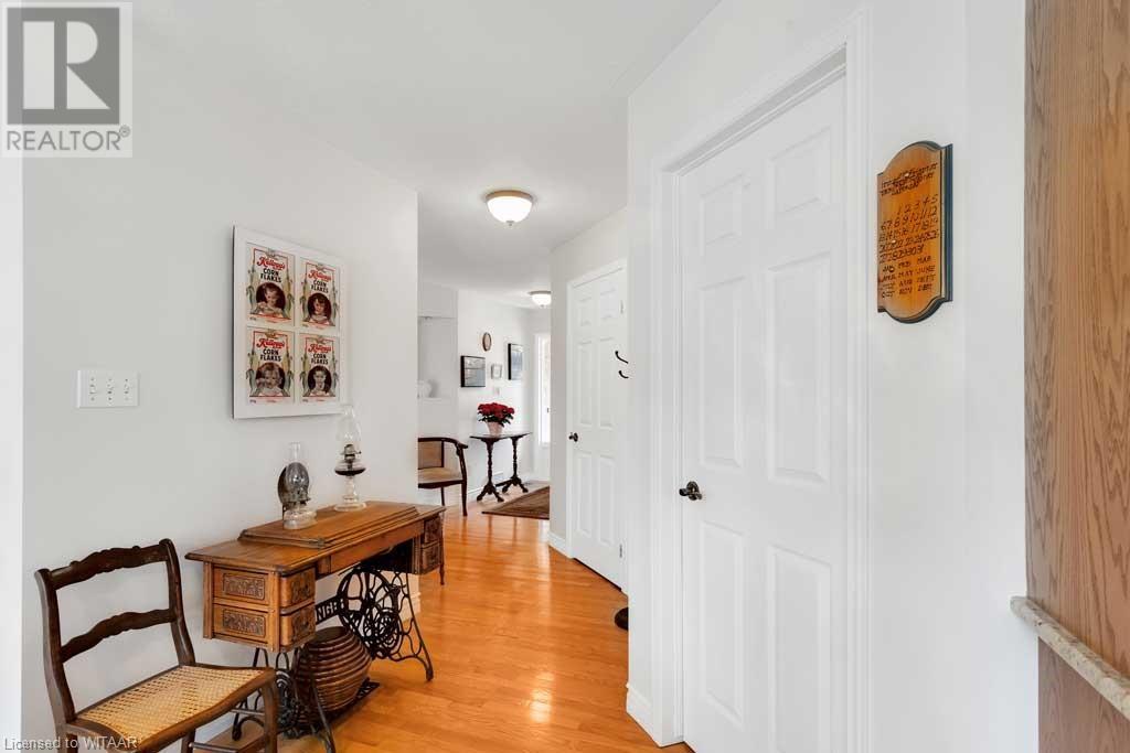 21 Woodside Drive, Tillsonburg, Ontario  N4G 5P9 - Photo 6 - 40569174