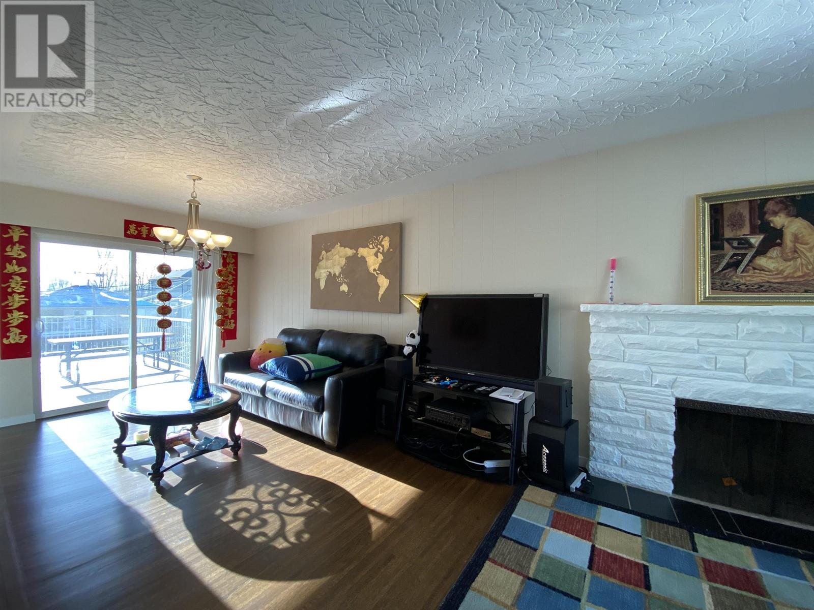 Main House 564 W 64 Avenue, Vancouver, British Columbia  V6P 2K9 - Photo 4 - R2868955
