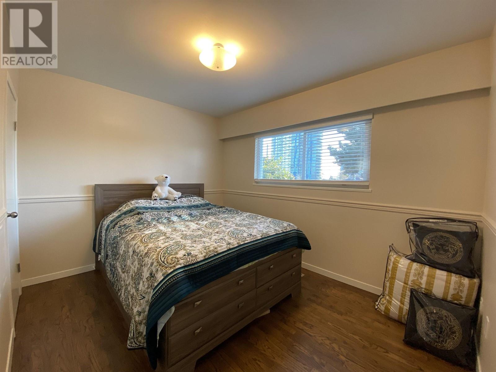 Main House 564 W 64 Avenue, Vancouver, British Columbia  V6P 2K9 - Photo 8 - R2868955