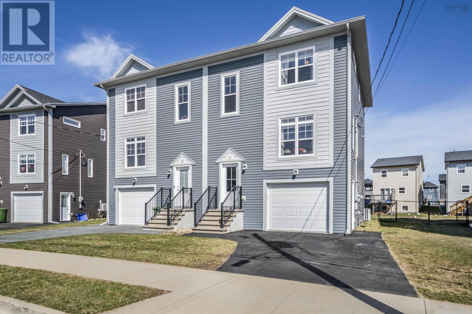 92 Onyx Crescent, Halifax, Nova Scotia  B3P 0H6 - Photo 1 - 202406673