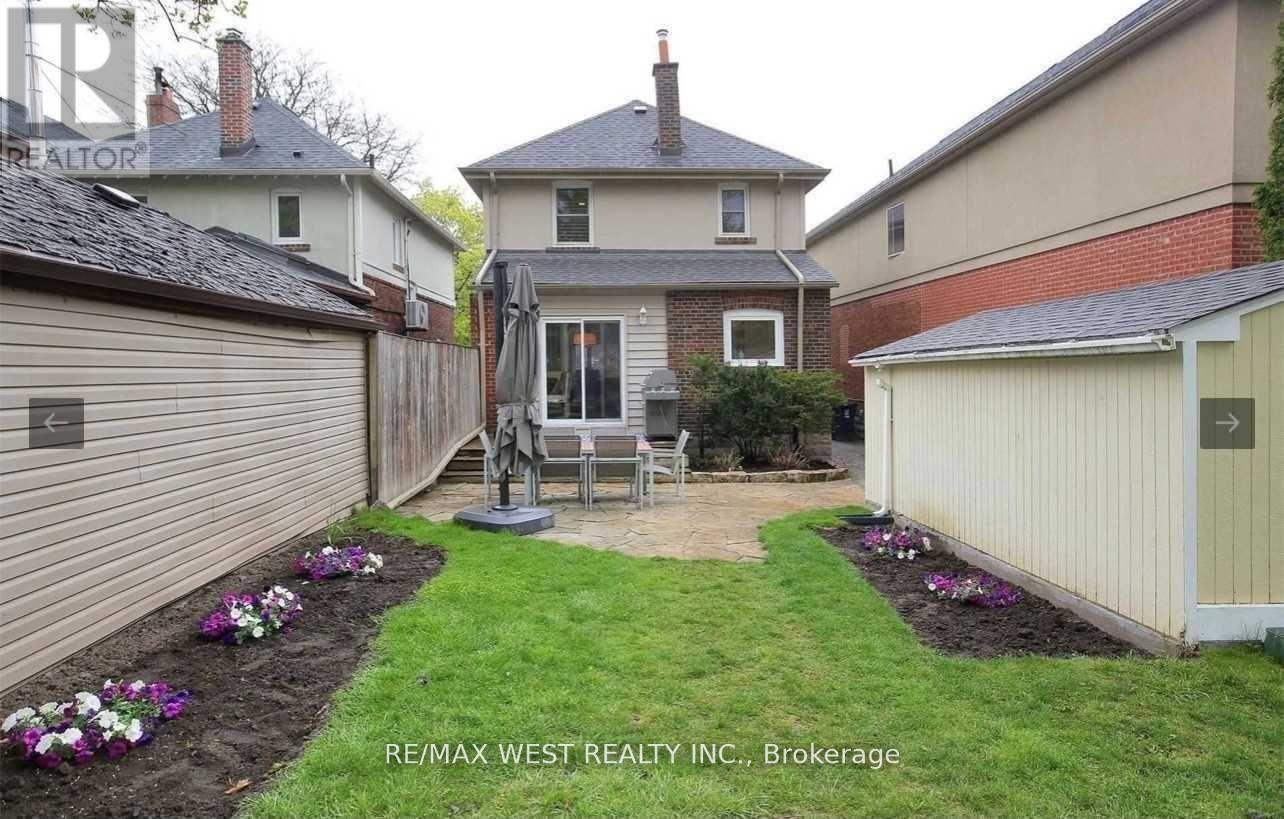 472 Roselawn, Toronto, 4 Bedrooms Bedrooms, ,2 BathroomsBathrooms,Single Family,For Rent,Roselawn,C8219518