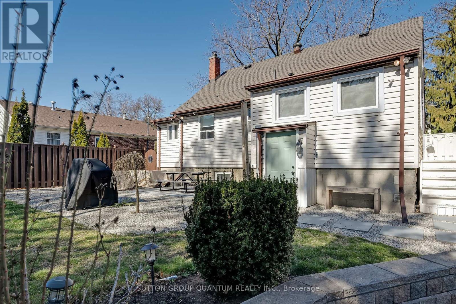 1896 Balsam Ave, Mississauga, Ontario  L5J 1L2 - Photo 23 - W8219508