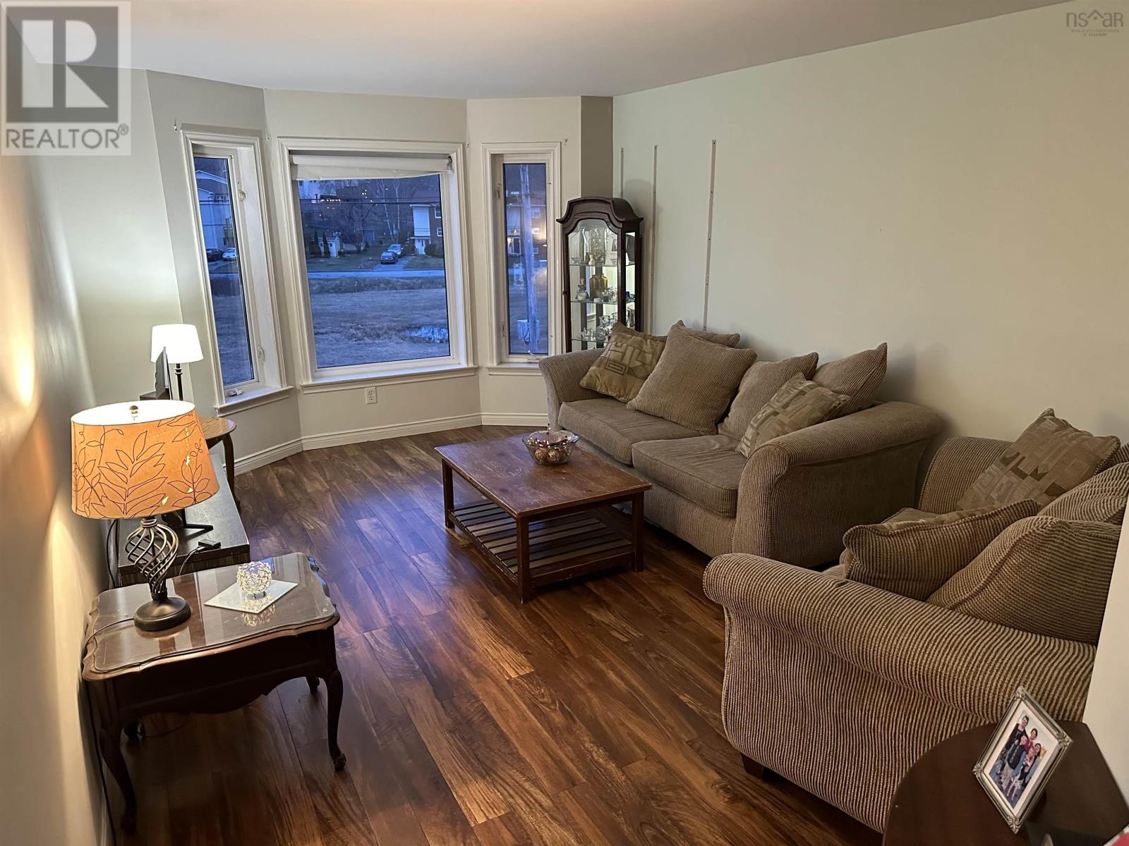 28 Albany Terrace, Dartmouth, Nova Scotia  B2W 6E8 - Photo 2 - 202406694