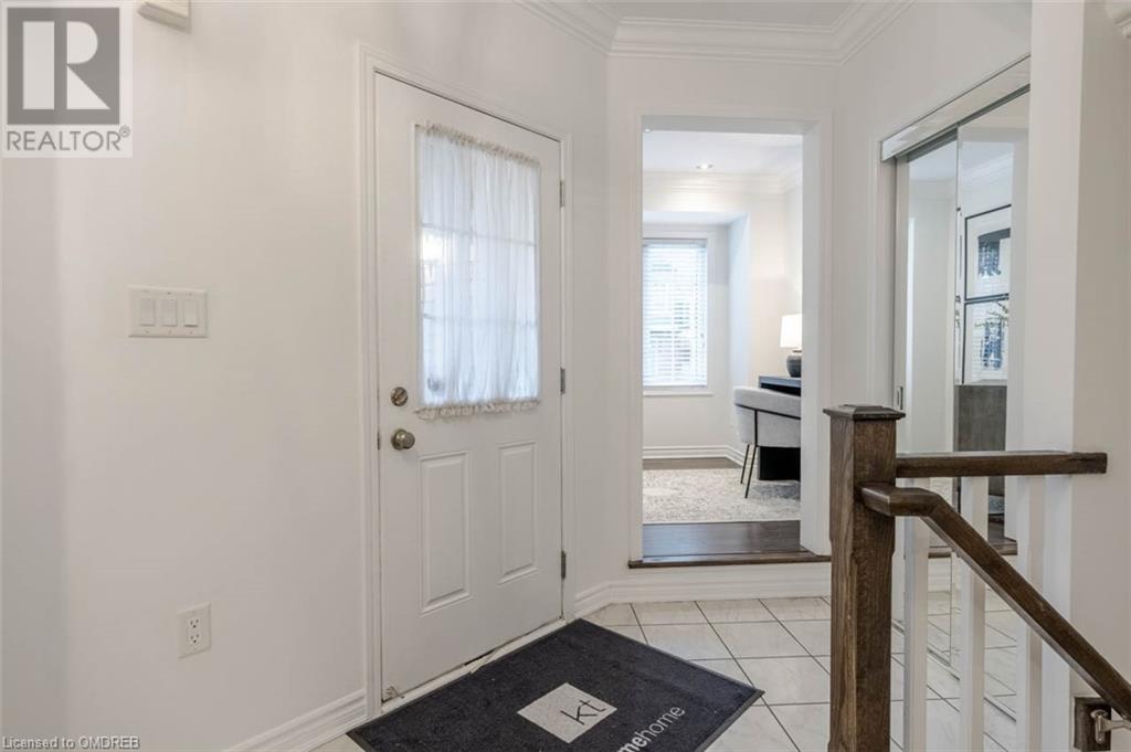 78 Dredge Court, Halton, Ontario  L9T 8R8 - Photo 3 - 40561339