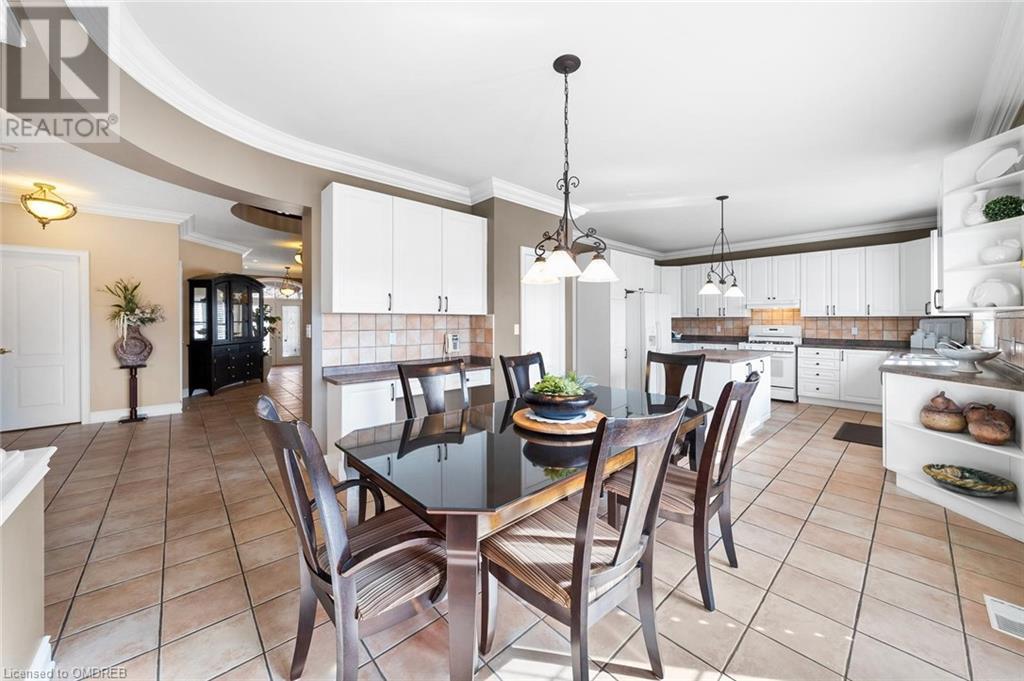 2404 Valley Forest Way, Oakville, Ontario  L6H 6W9 - Photo 10 - 40569293