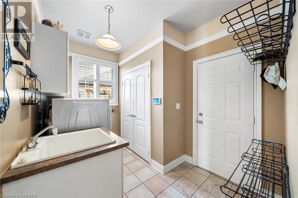 2404 Valley Forest Way, Oakville, Ontario  L6H 6W9 - Photo 21 - 40569293