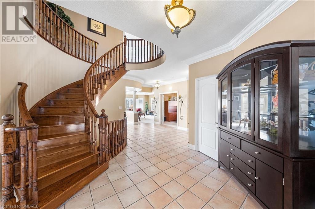 2404 Valley Forest Way, Oakville, Ontario  L6H 6W9 - Photo 3 - 40569293