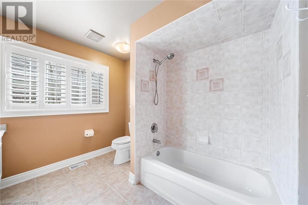 2404 Valley Forest Way, Oakville, Ontario  L6H 6W9 - Photo 36 - 40569293
