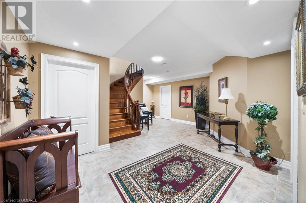 2404 Valley Forest Way, Oakville, Ontario  L6H 6W9 - Photo 37 - 40569293