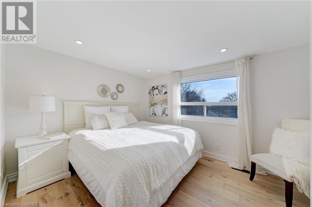 24 Osborne Crescent, Oakville, Ontario  L6H 1G1 - Photo 12 - 40563598
