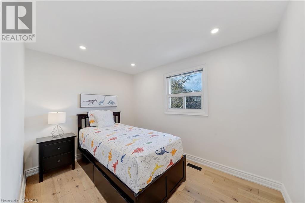24 Osborne Crescent, Oakville, Ontario  L6H 1G1 - Photo 15 - 40563598