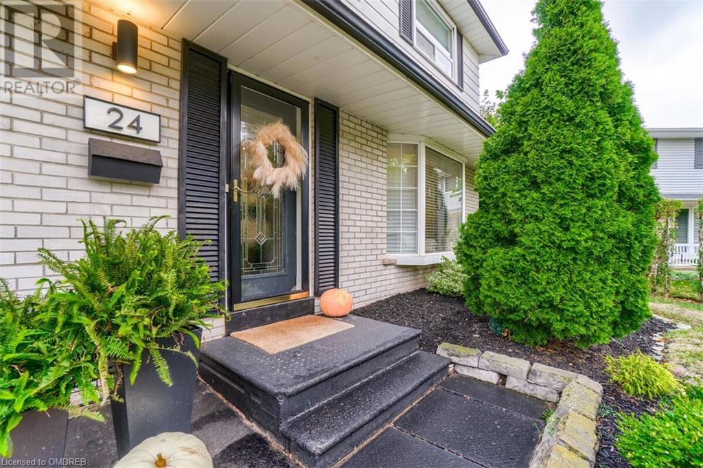 24 Osborne Crescent, Oakville, Ontario  L6H 1G1 - Photo 2 - 40563598