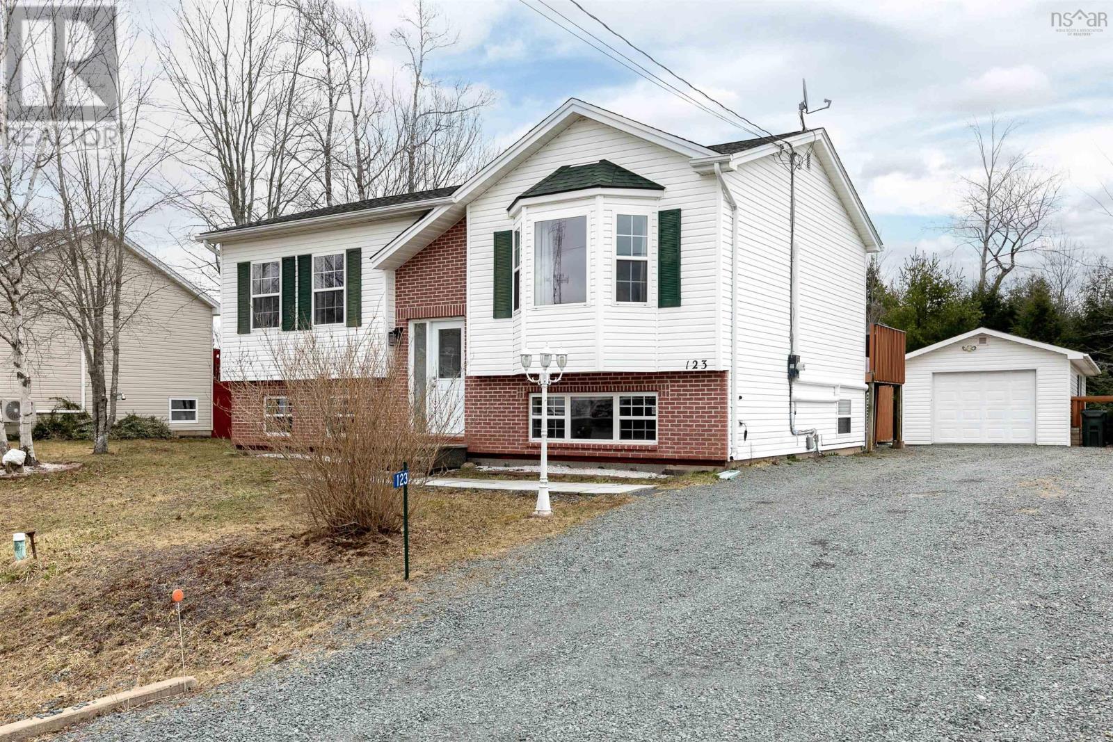 123 Hemlock Drive, Elmsdale, Nova Scotia  B2S 1B9 - Photo 2 - 202406706
