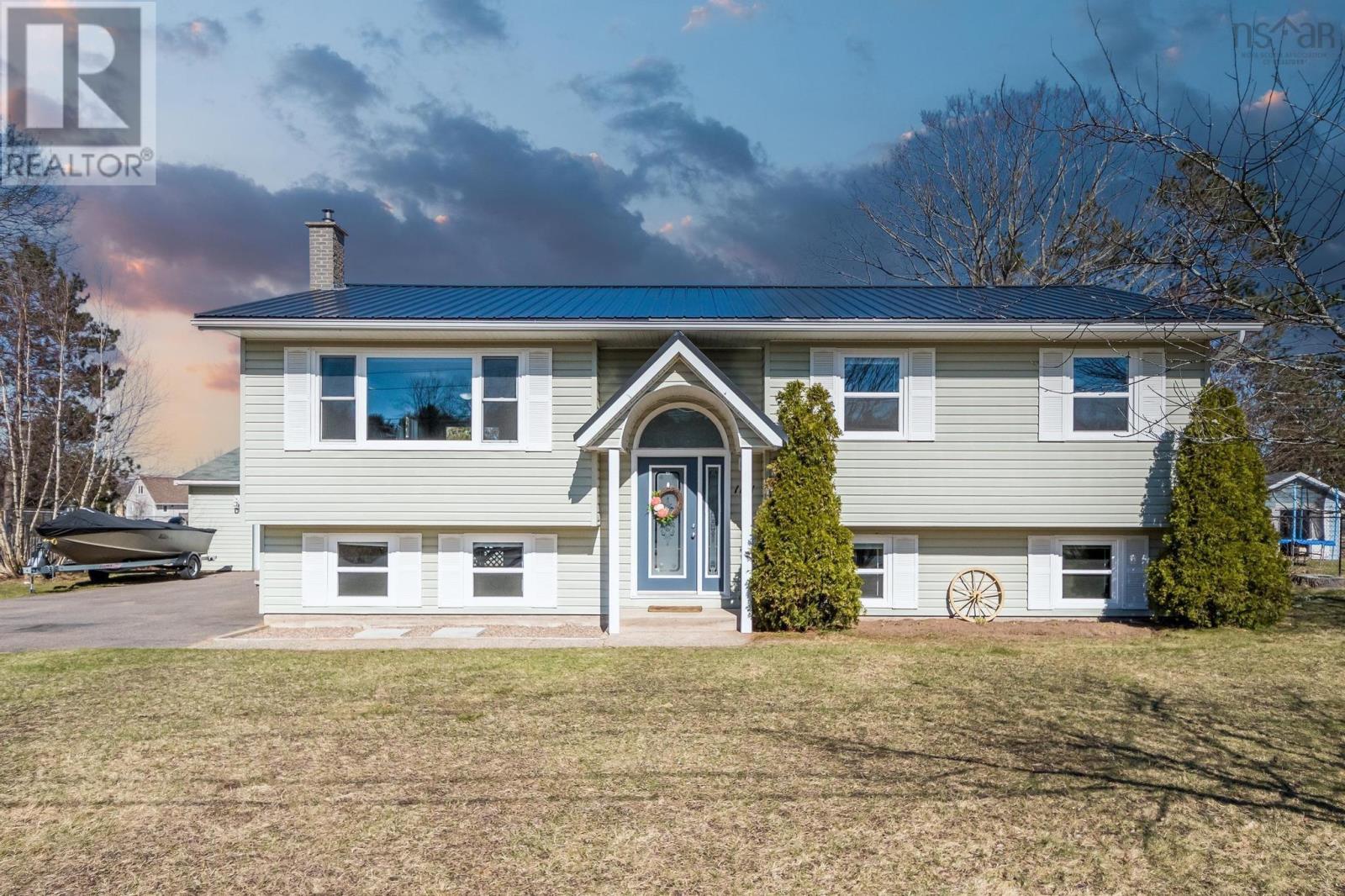1171 Mayhew Drive, Greenwood, Nova Scotia  B0P 1R0 - Photo 1 - 202406711