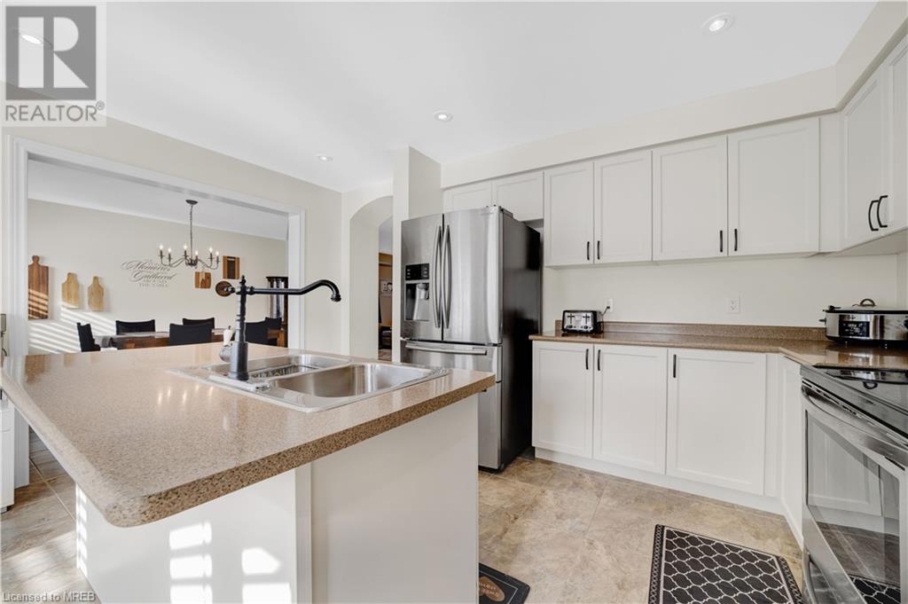 194 Maplewood Drive, Essa, Ontario  L0M 1B4 - Photo 15 - 40569323