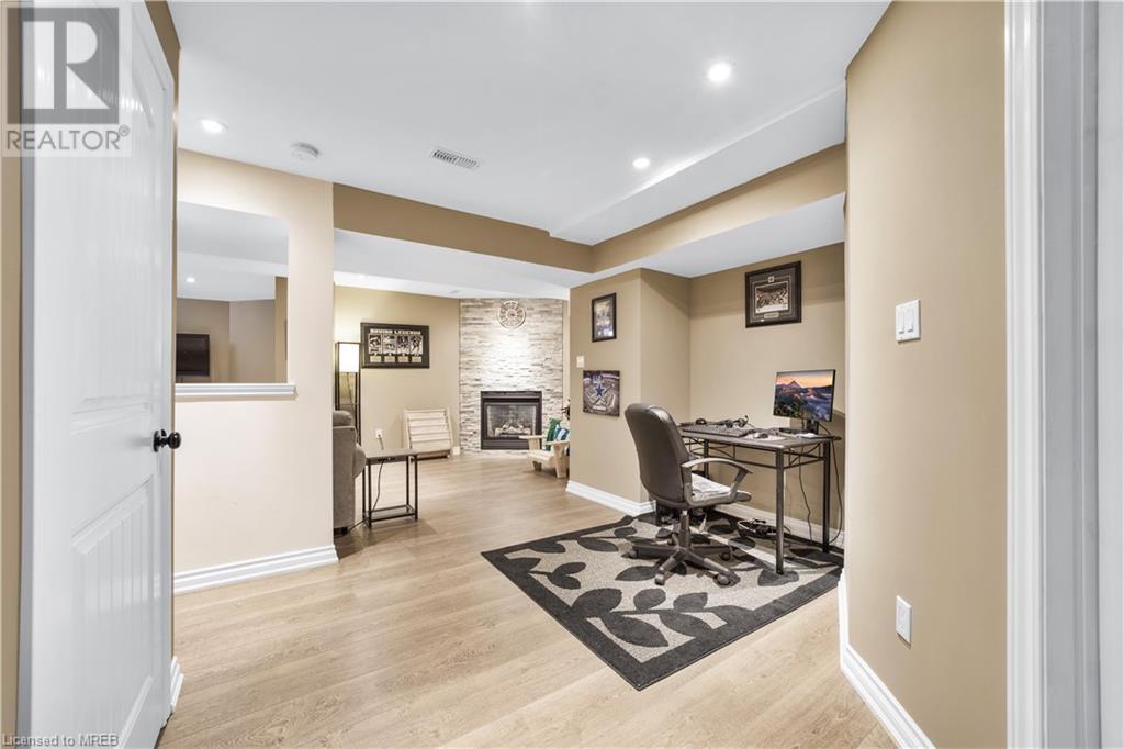 194 Maplewood Drive, Essa, Ontario  L0M 1B4 - Photo 36 - 40569323