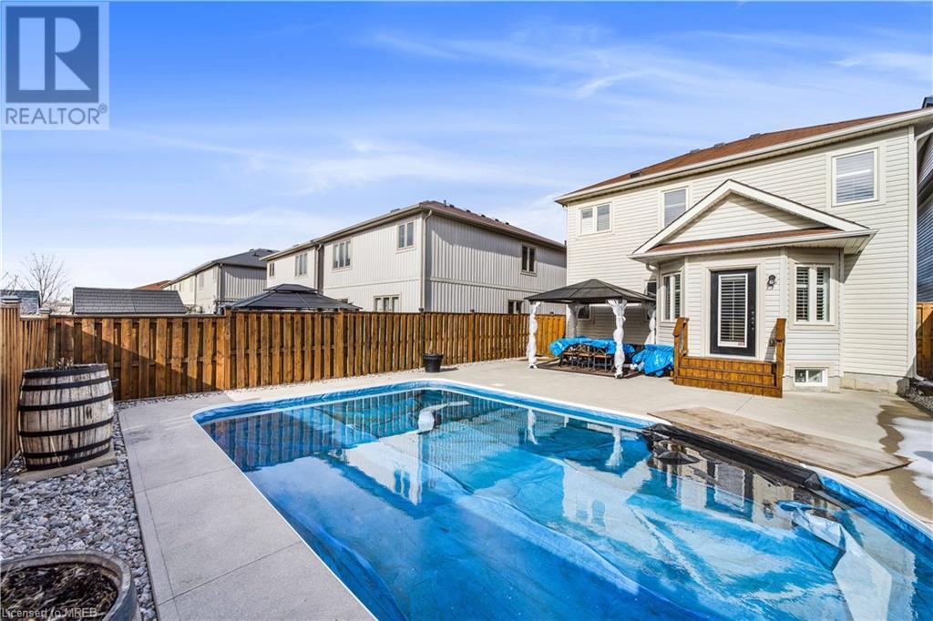194 Maplewood Drive, Essa, Ontario  L0M 1B4 - Photo 4 - 40569323