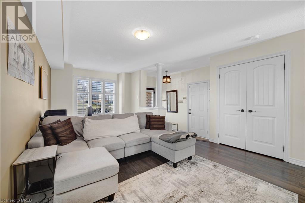 194 Maplewood Drive, Essa, Ontario  L0M 1B4 - Photo 9 - 40569323