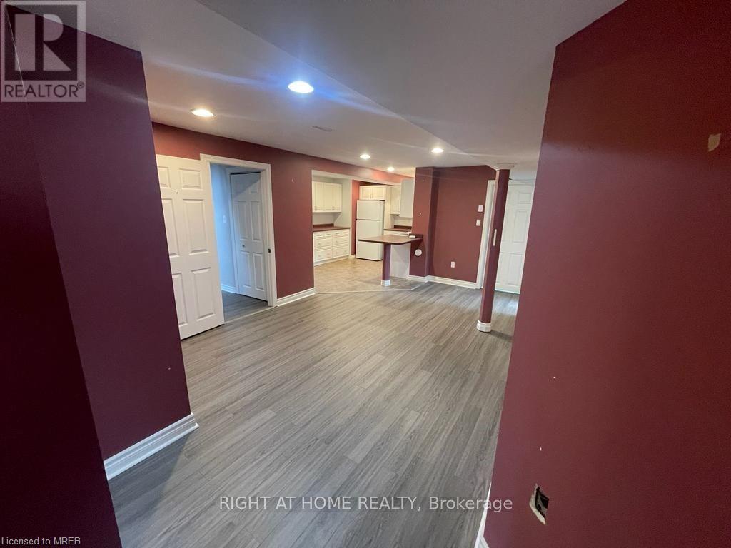 73 Madison Court E Unit# Lower, Welland, Ontario  L3C 7G3 - Photo 9 - 40568672