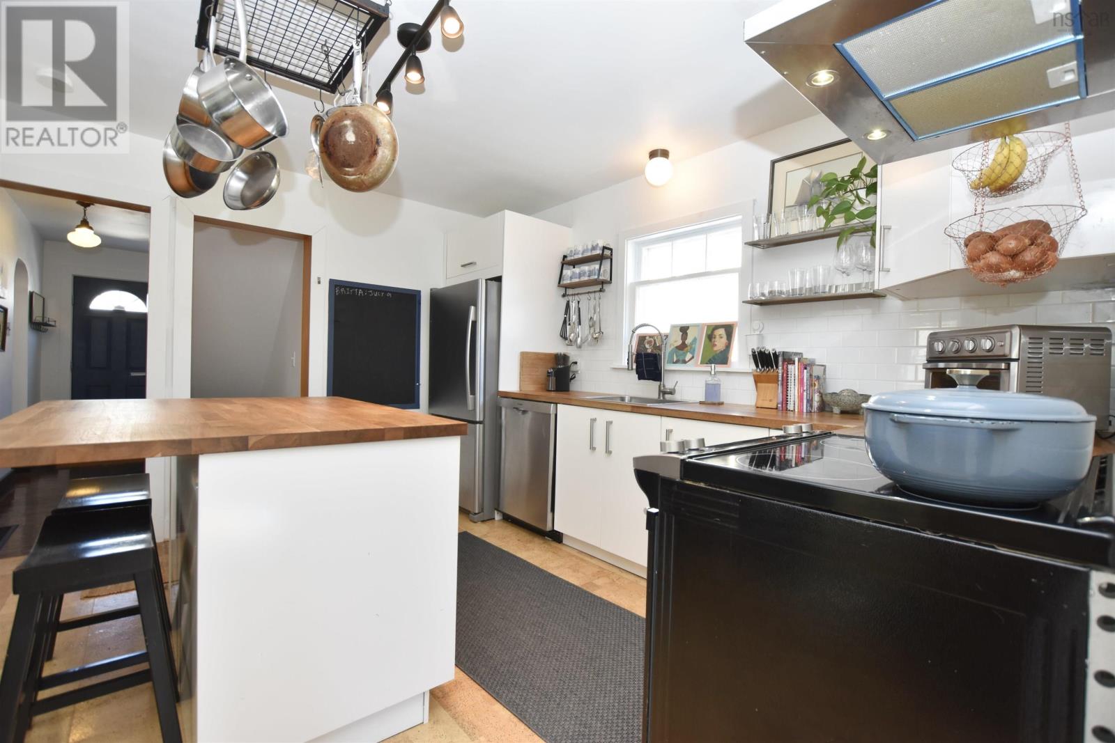 5660 Hennessey Street, Halifax, Nova Scotia  B3K 2A9 - Photo 14 - 202406700