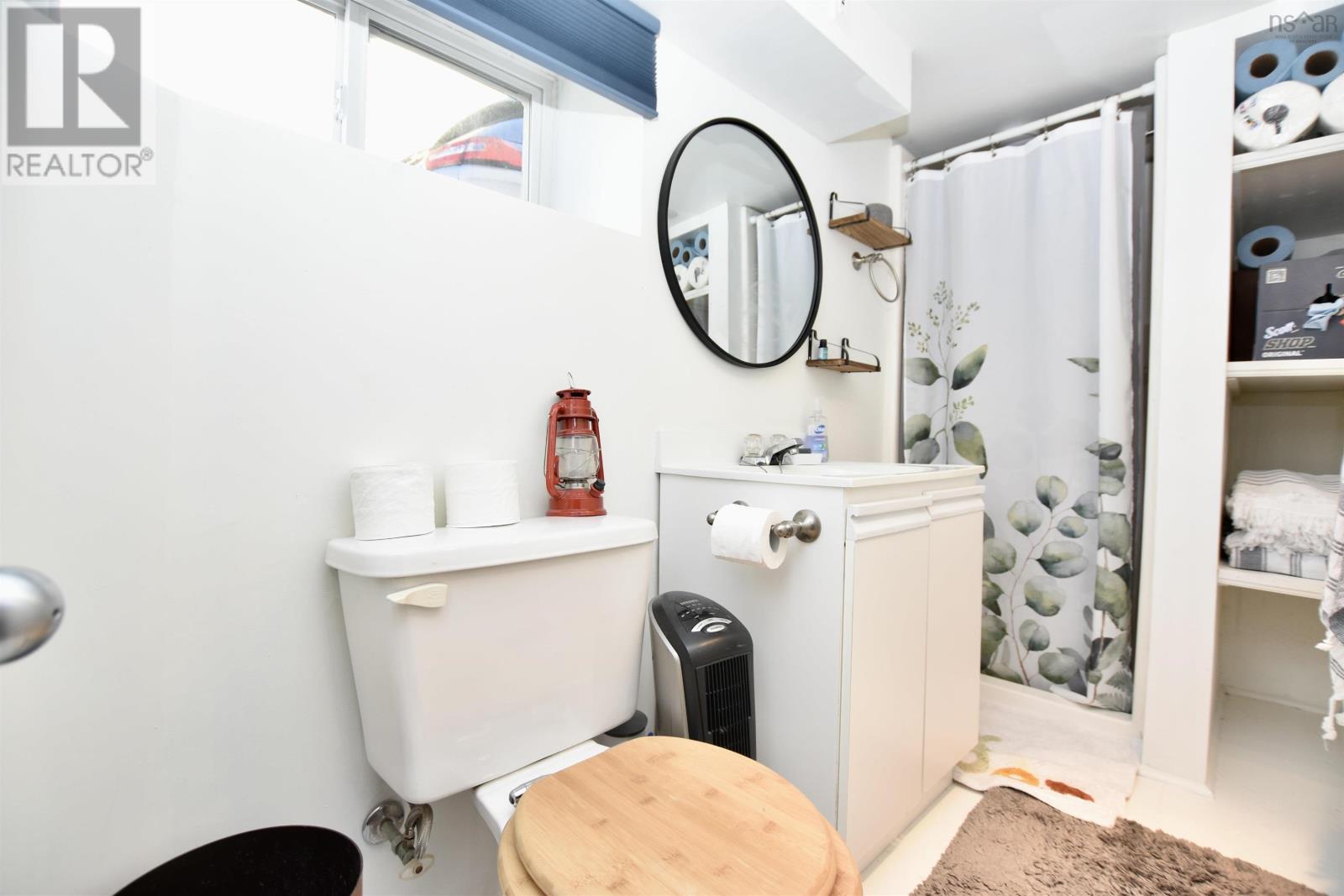 5660 Hennessey Street, Halifax, Nova Scotia  B3K 2A9 - Photo 31 - 202406700