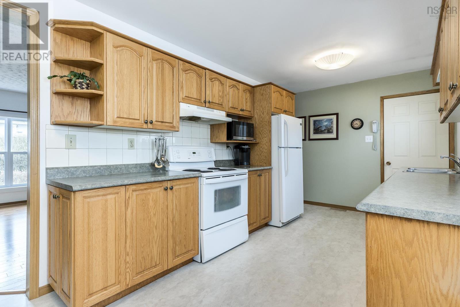 13 Cross Road, Dartmouth, Nova Scotia  B2W 2Z1 - Photo 17 - 202406722