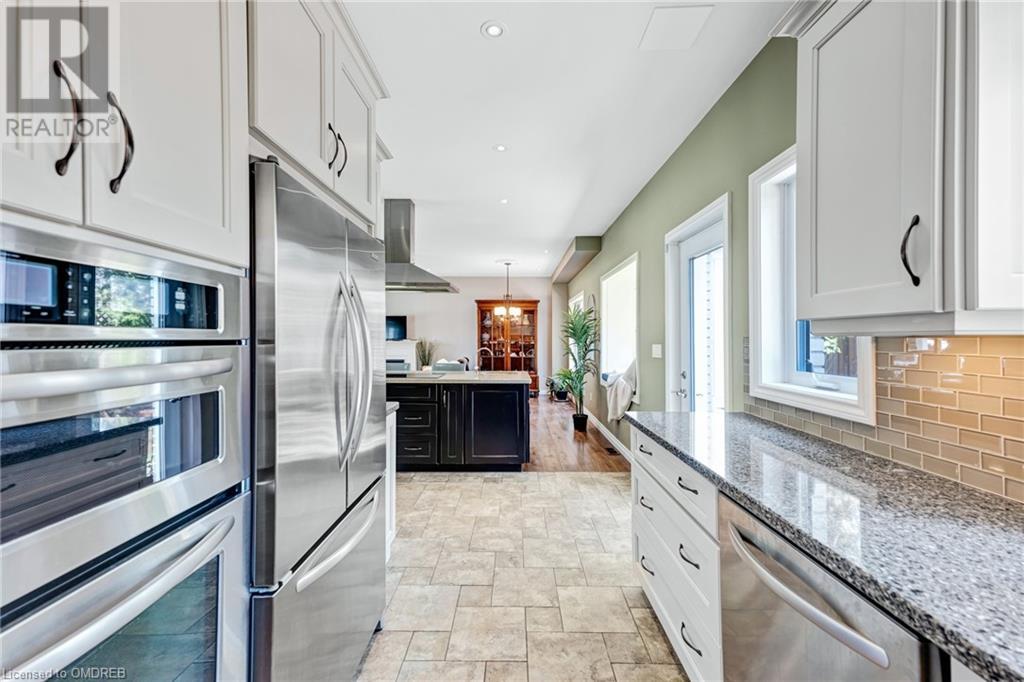11 Rayne Avenue, Oakville, Ontario  L6H 1C1 - Photo 10 - 40555228