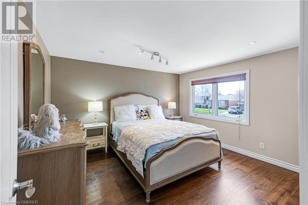 11 Rayne Avenue, Oakville, Ontario  L6H 1C1 - Photo 20 - 40555228