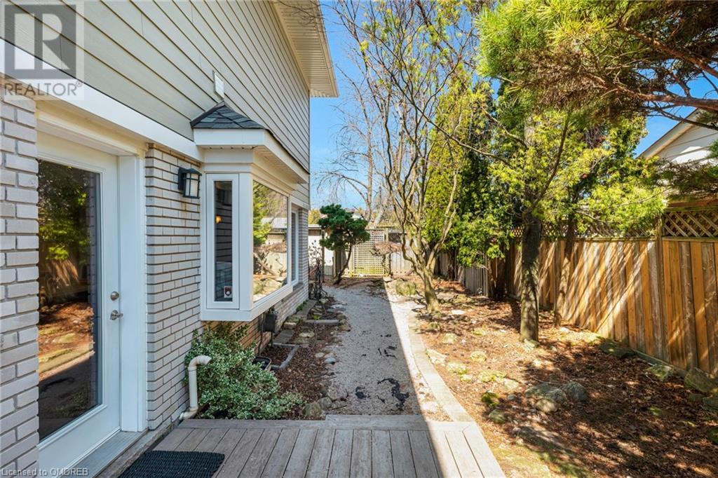 11 Rayne Avenue, Oakville, Ontario  L6H 1C1 - Photo 35 - 40555228